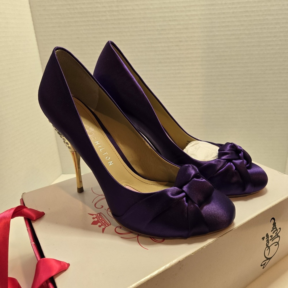 PARIS HILTON Purple Satin Rhinestone Heel SPELLED‎ Pump shoe Women's Size 8m